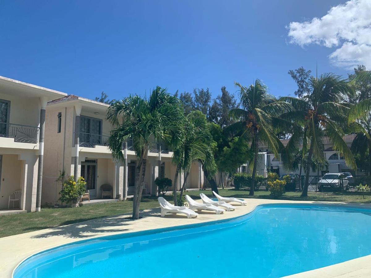 Escale Vacances Flic en Flac Exterior photo