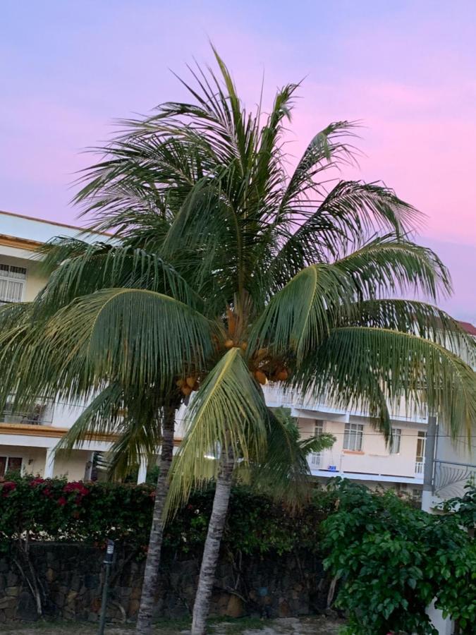 Escale Vacances Flic en Flac Exterior photo